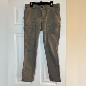 Democracy Women’s Tan Cargo Pants Skinny